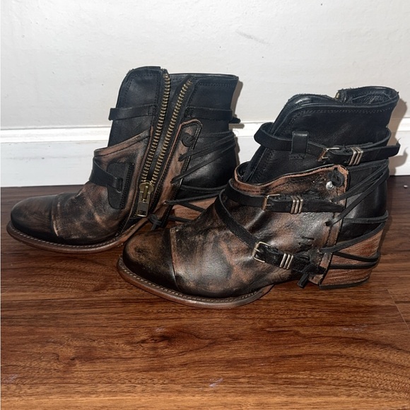 Freebird Crue Women’s size 9 like new! - Picture 2 of 6